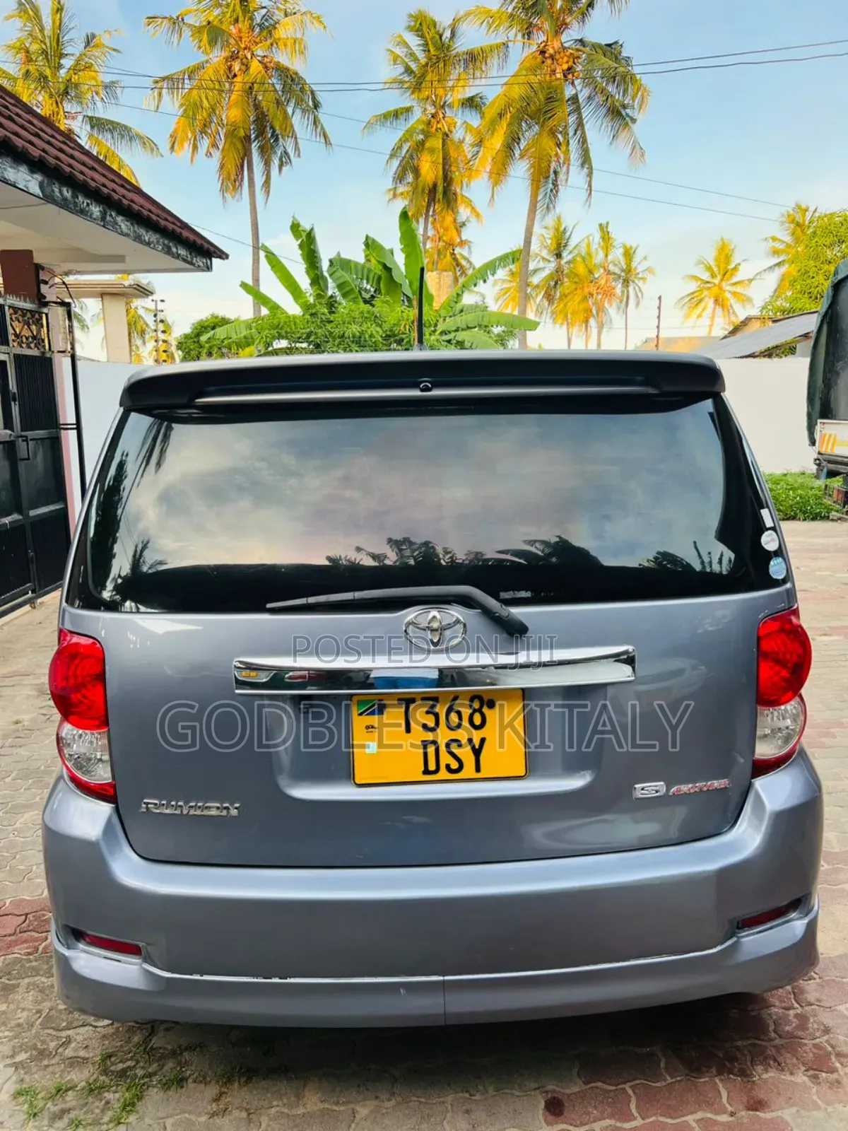 Toyota Corolla Rumion Hatchback 1.5 FWD 2008 Gray