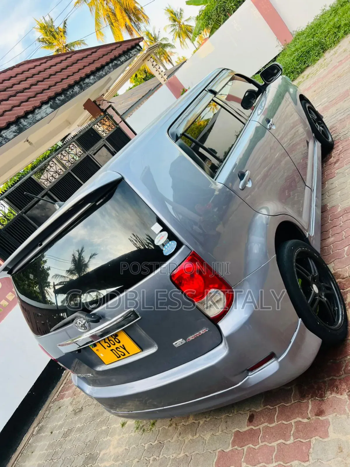 Toyota Corolla Rumion Hatchback 1.5 FWD 2008 Gray