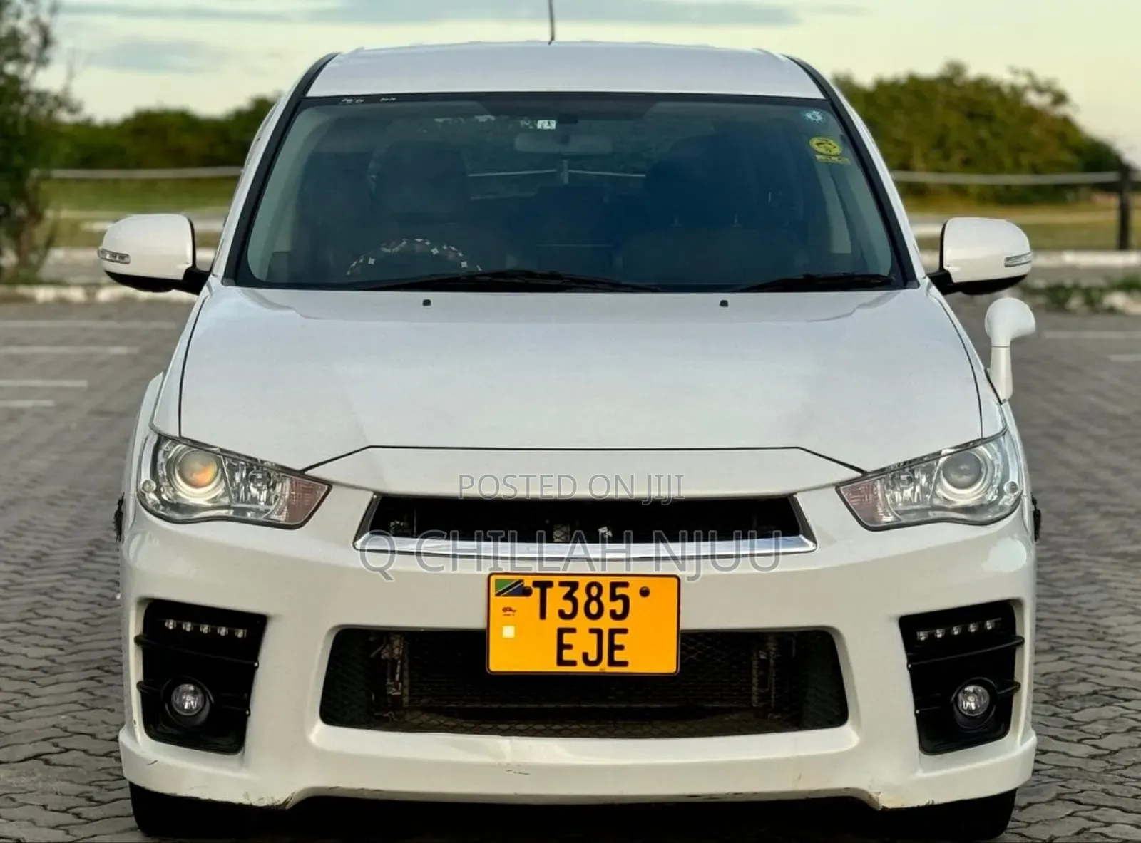 Mitsubishi Outlander 2015 White