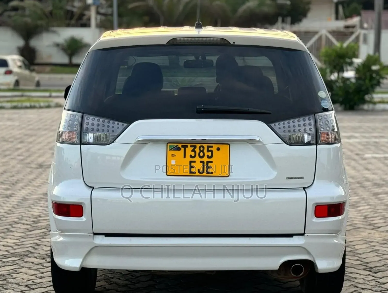 Mitsubishi Outlander 2015 White