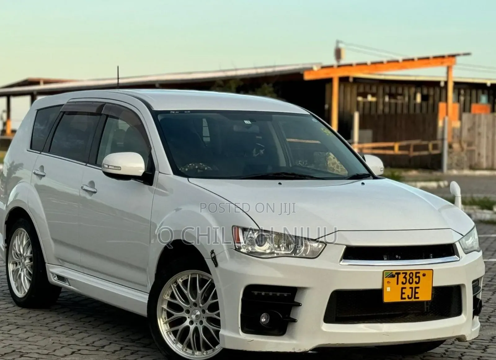 Mitsubishi Outlander 2015 White