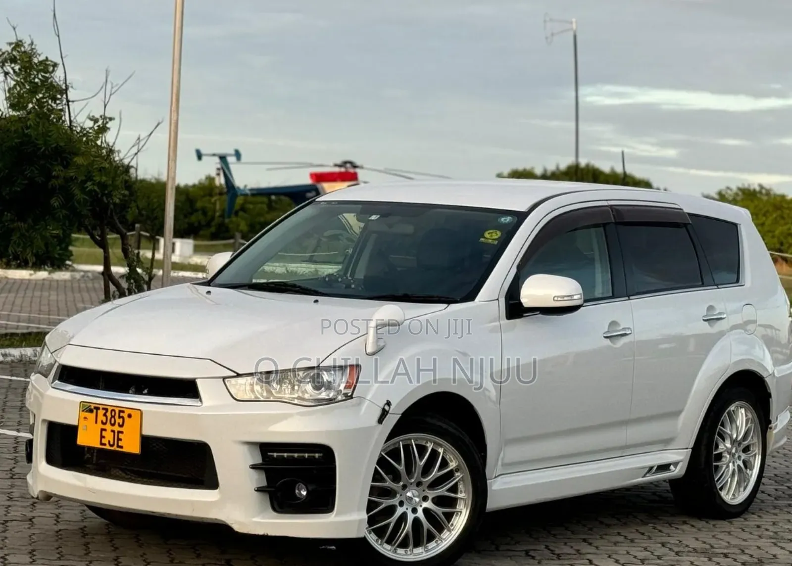 Mitsubishi Outlander 2015 White