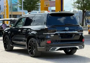 Toyota Land Cruiser 2017 Black