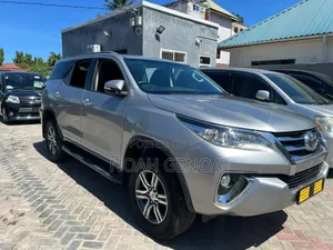 Toyota Fortuner 2017 Gray