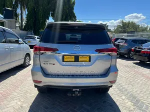 Toyota Fortuner 2017 Gray