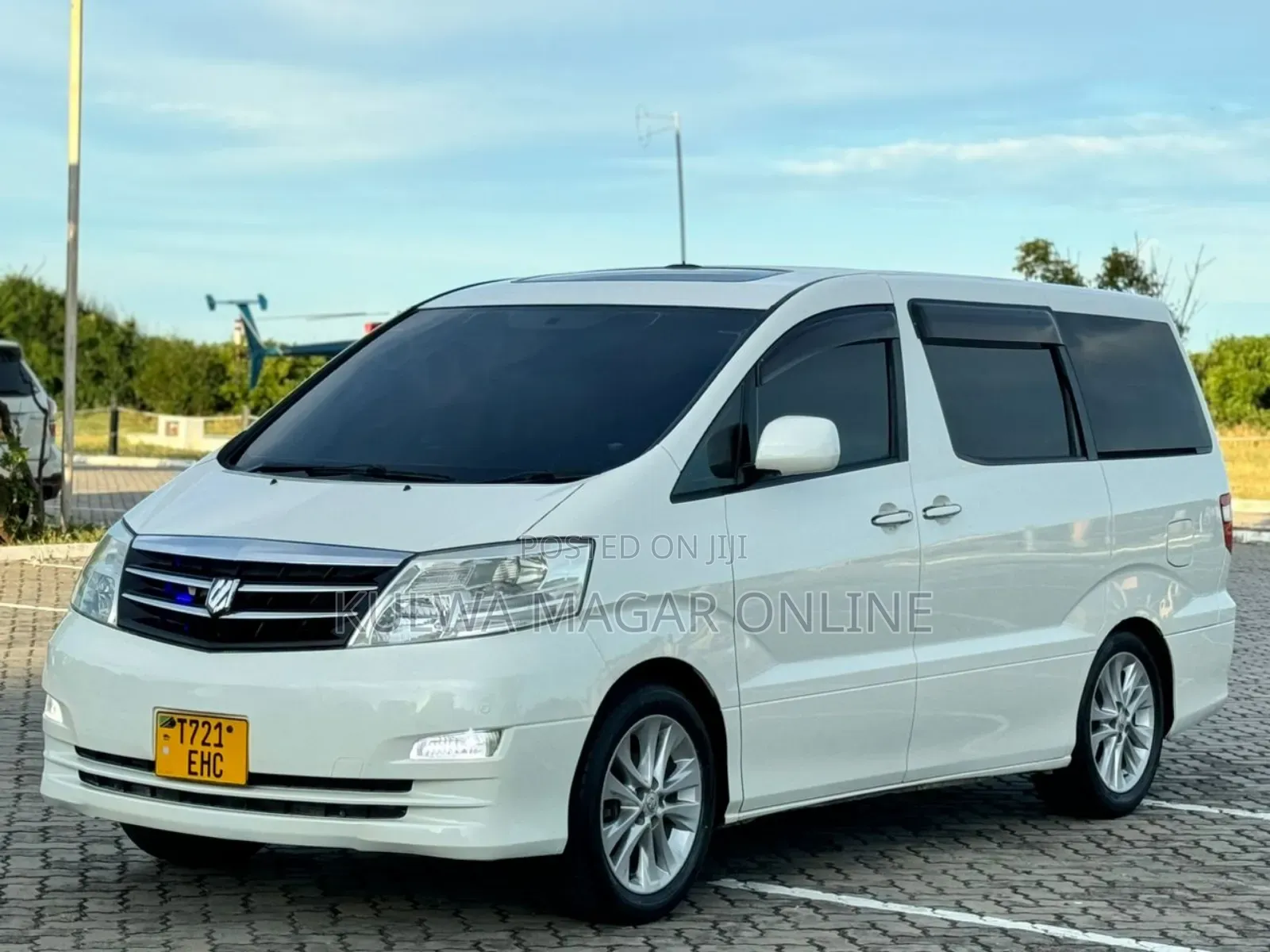 Toyota Alphard 2005 White