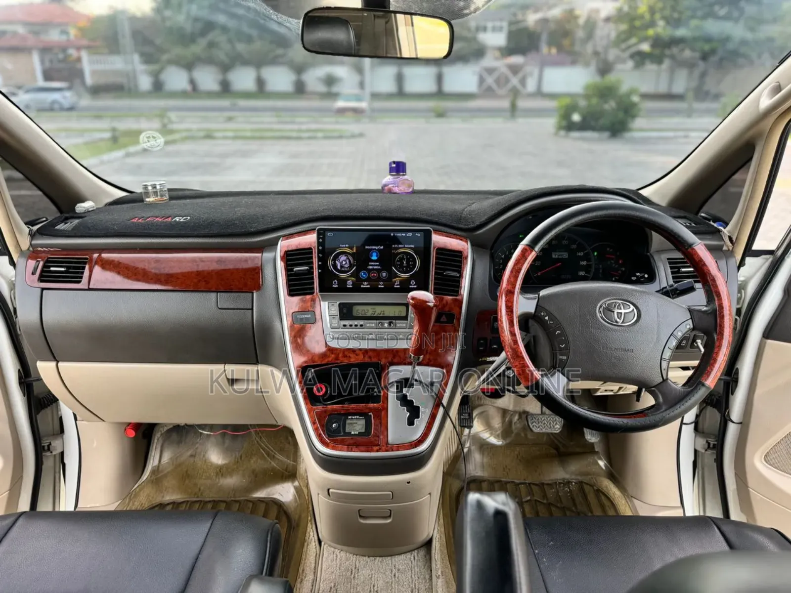 Toyota Alphard 2005 White