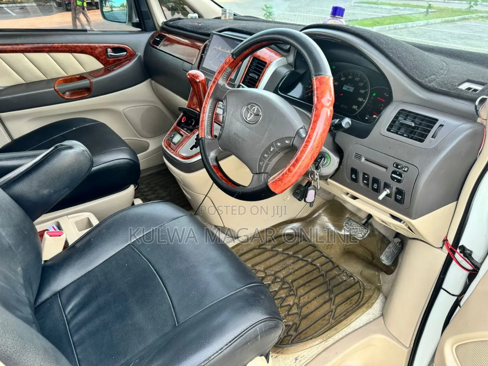 Toyota Alphard 2005 White