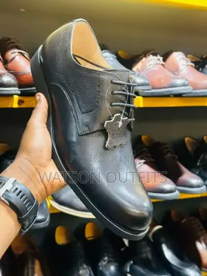 Classic Male Shoes/Clarks Men Footwears