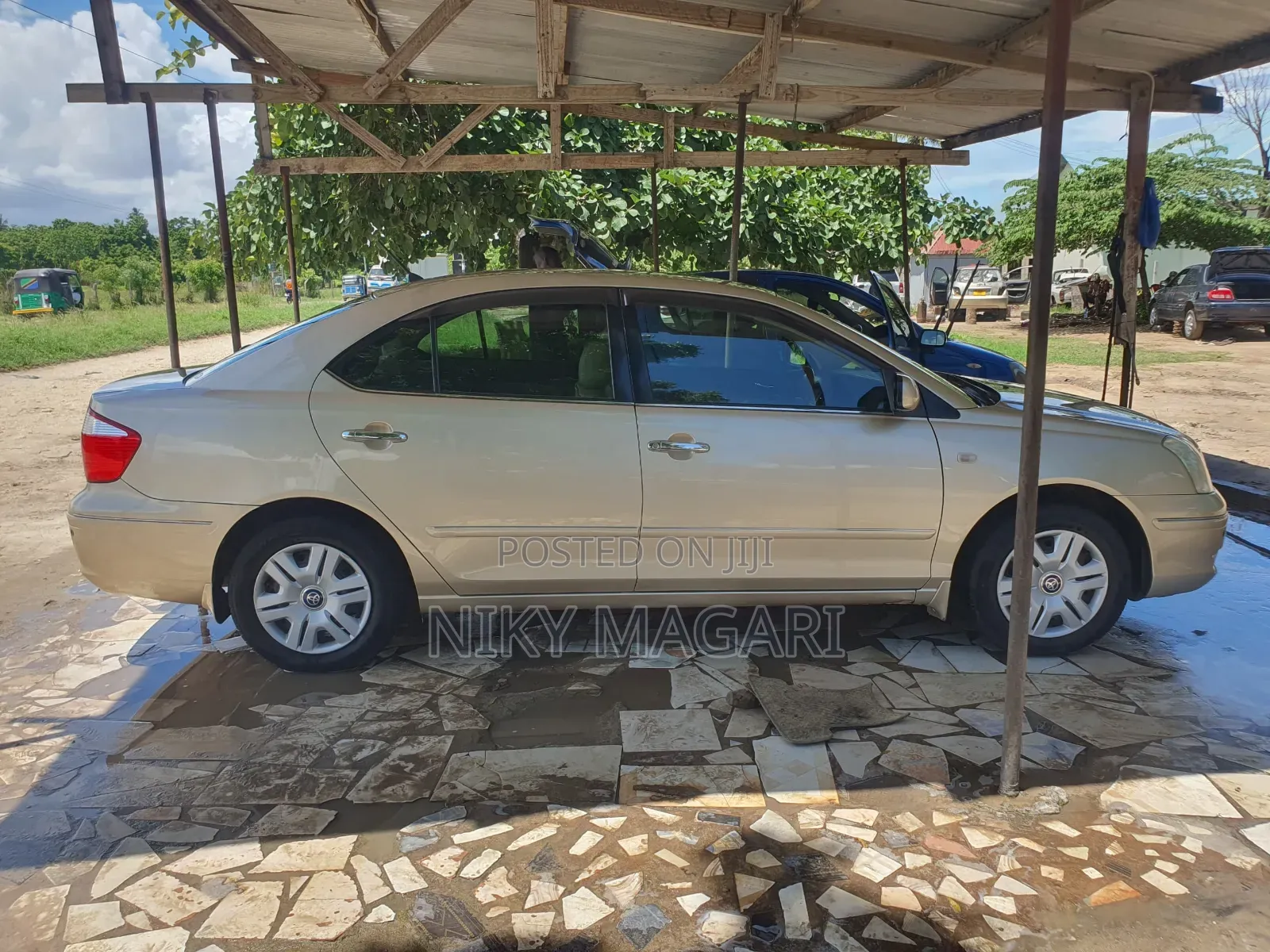 Toyota Premio 2006 Gold