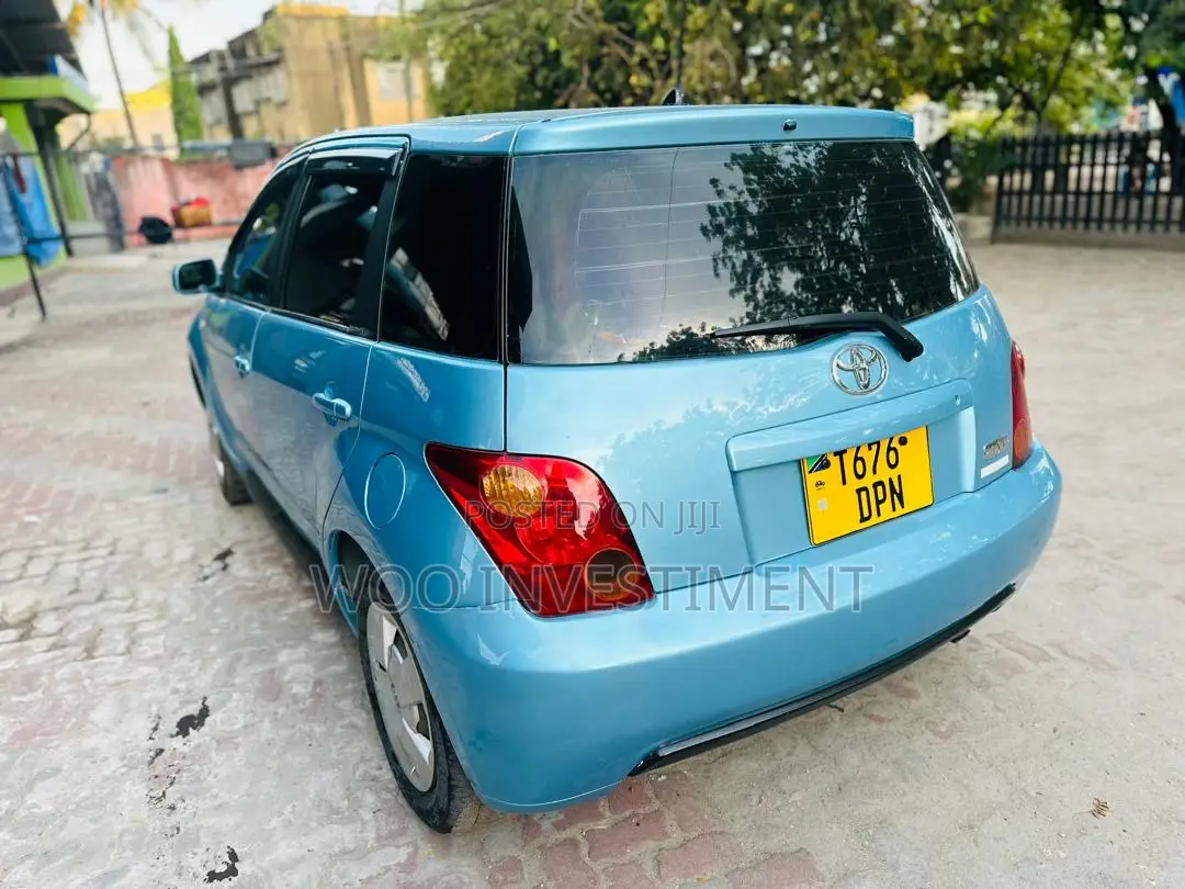 Toyota IST 2004 Blue