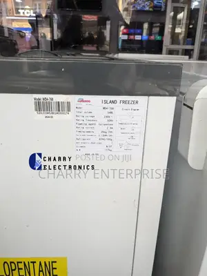 ASCO Best Showcase ISLAND Freezer WD4-768 Capacity :- 548L
