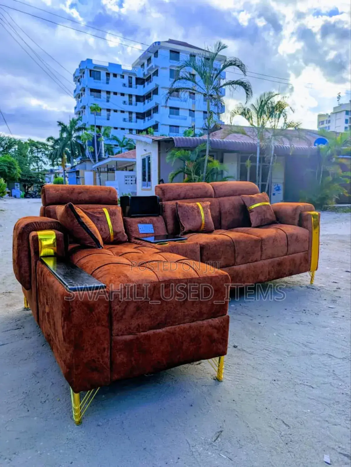 L Shape Sofa Mpya Kabsa