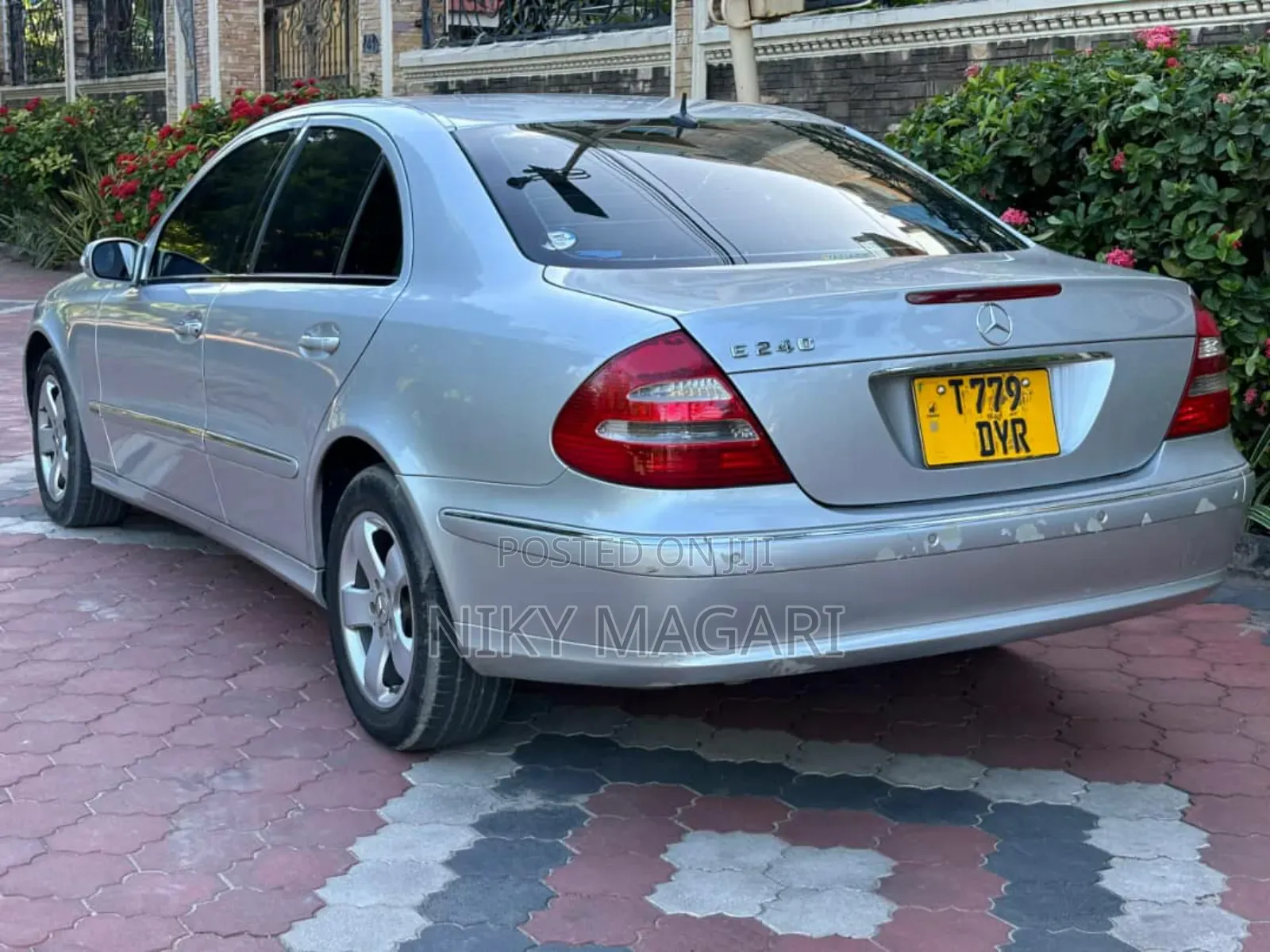 Mercedes-Benz E240 2005 Silver