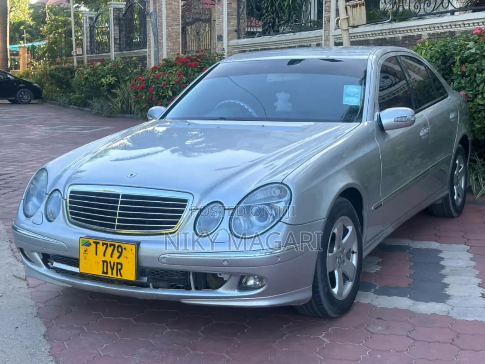 Mercedes-Benz E240 2005 Silver