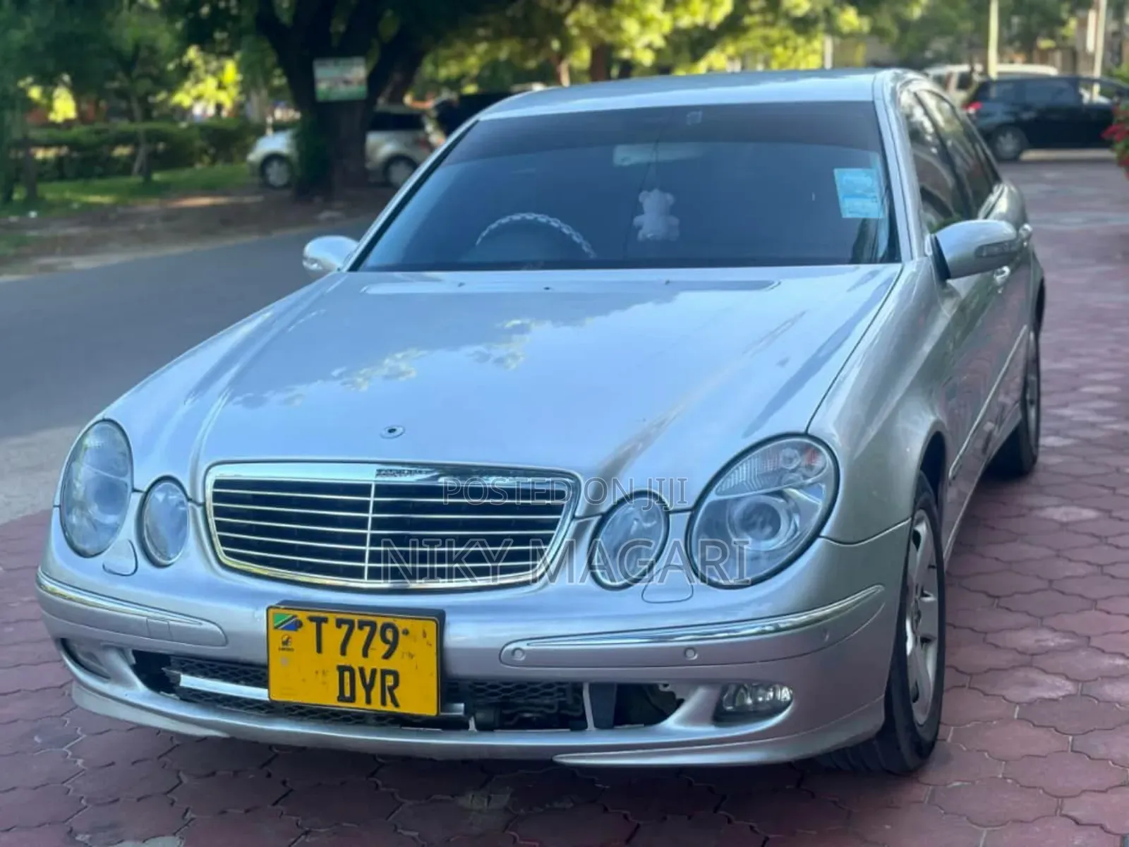 Mercedes-Benz E240 2005 Silver