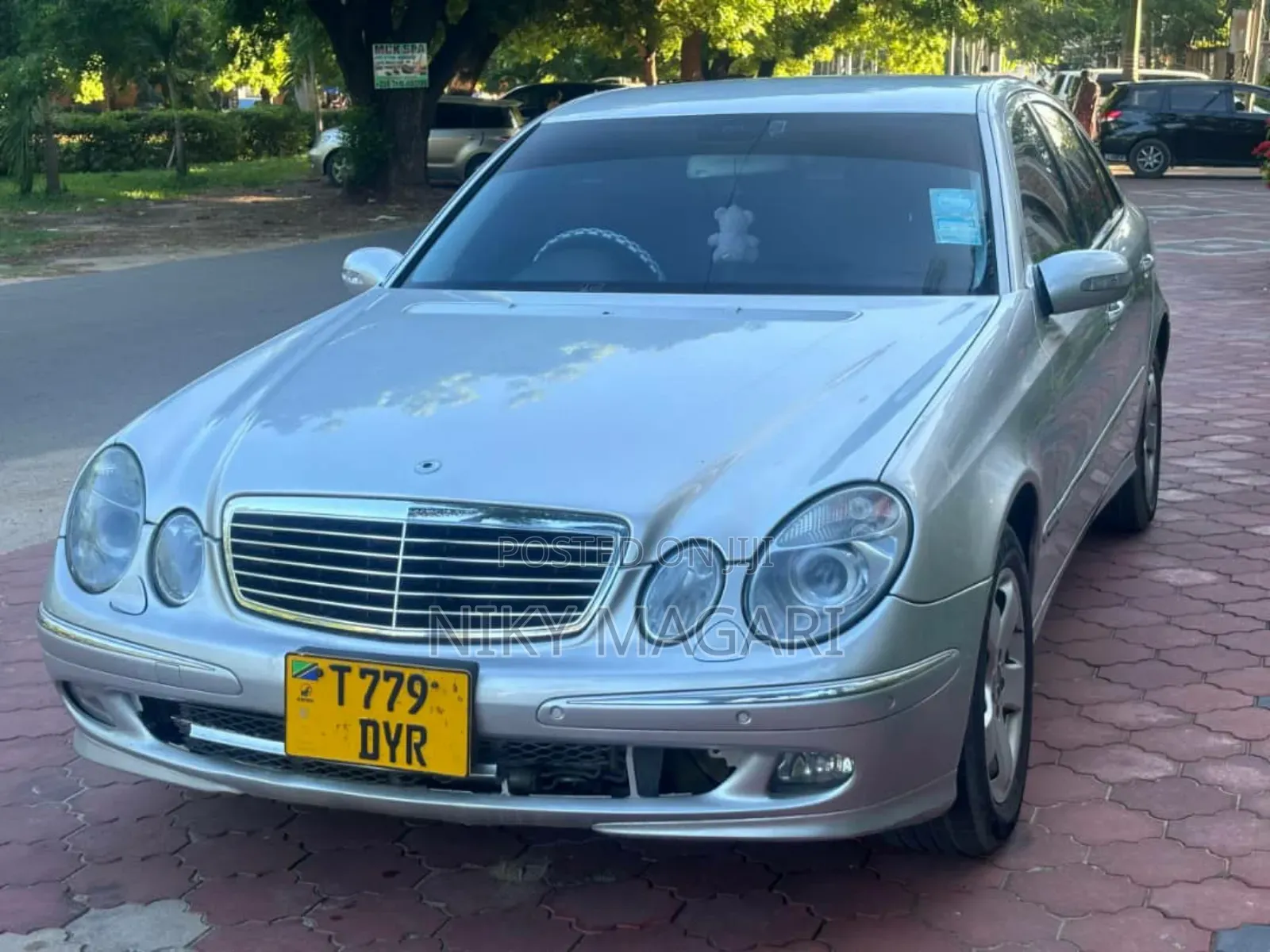 Mercedes-Benz E240 2005 Silver