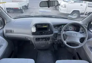 Toyota Noah 2.0 FWD (8 Seater) 2001 Silver