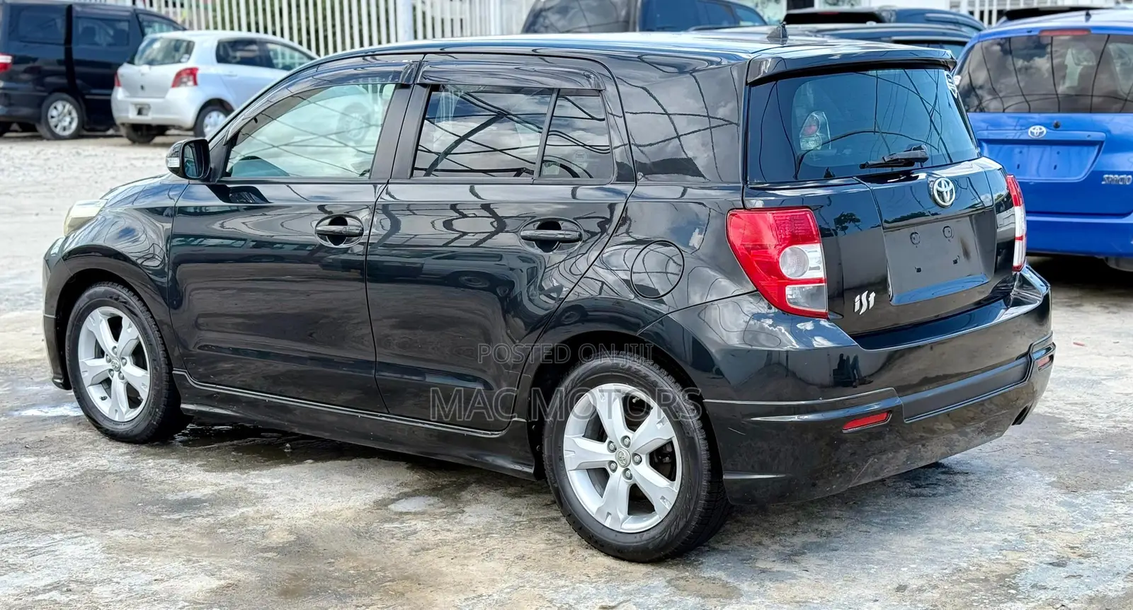 Toyota IST 2009 Black