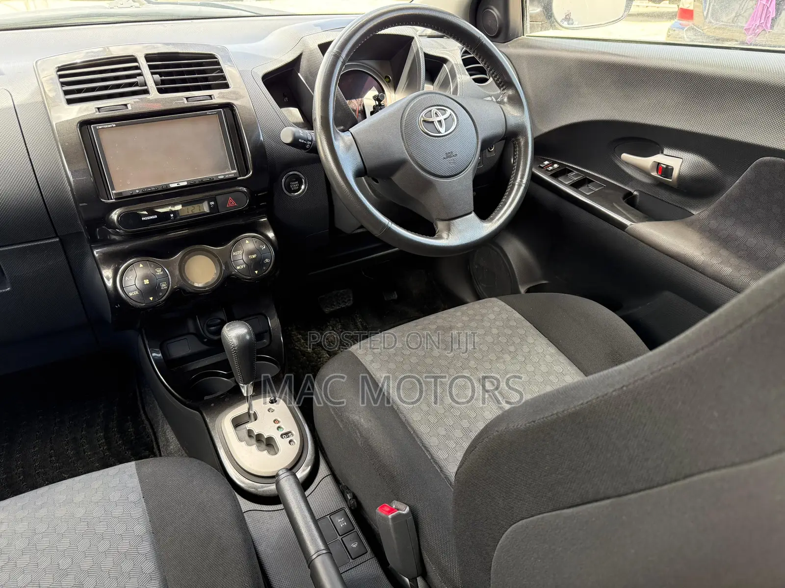 Toyota IST 2009 Black