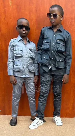 New Children Four Pockets Wear