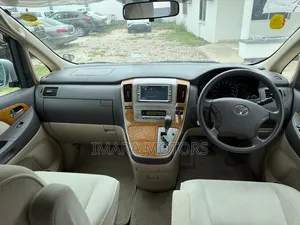Toyota Alphard 2005 Silver