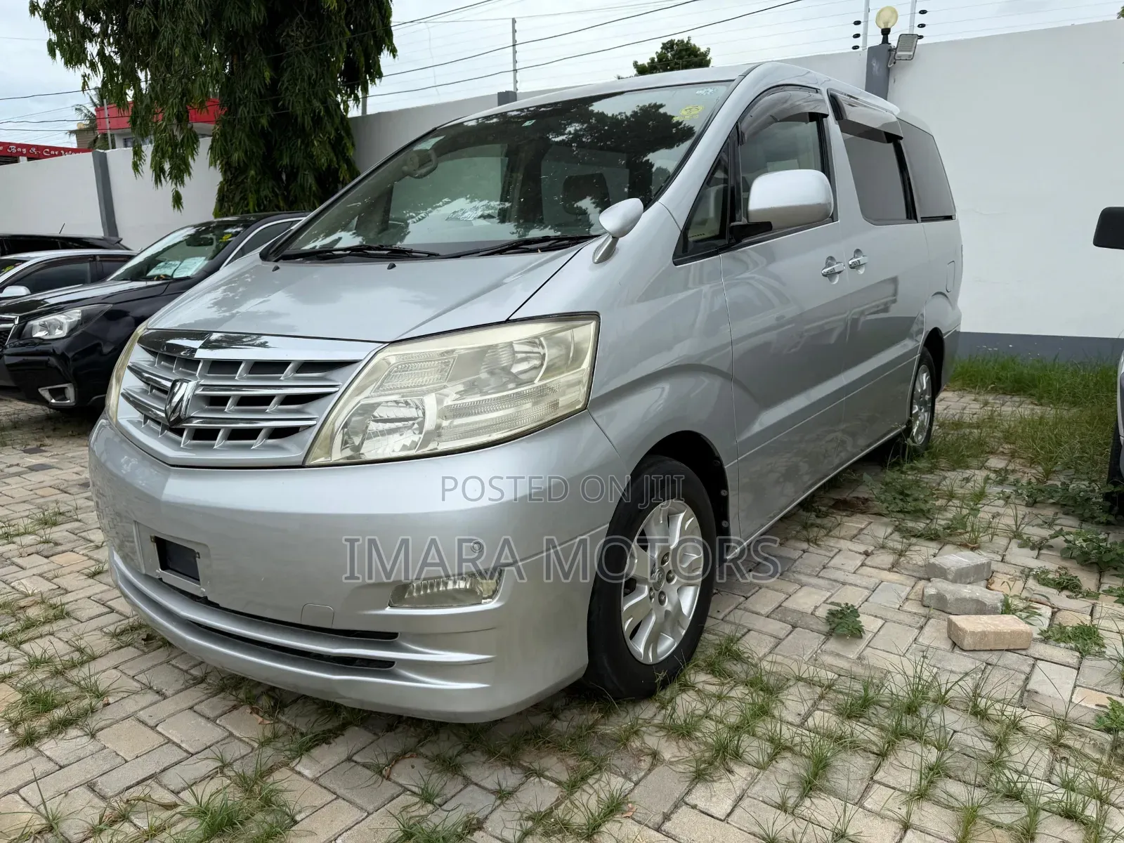 Toyota Alphard 2005 Silver