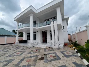 7bdrm Block of Flats in Tanzania Dare Salaam for sale