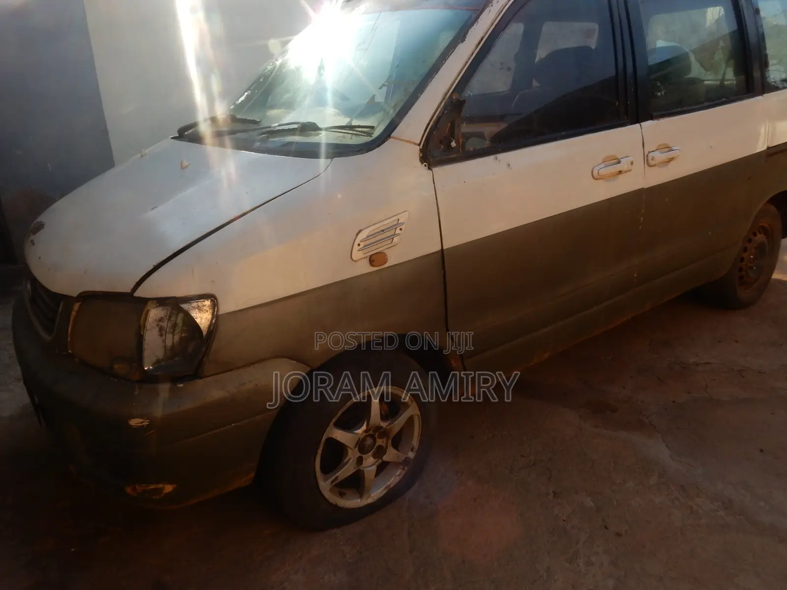 Toyota Noah 2.0 AWD (8 Seater) 2004 Gray