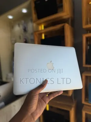 Laptop Apple MacBook Air 2015 4GB Intel Core I7 SSD 128GB