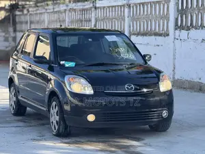 Mazda Verisa 2005 Black