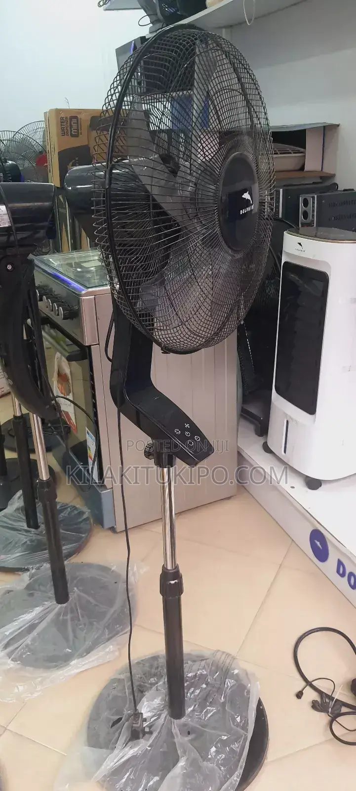 Standing Remote Fan 18 Blade