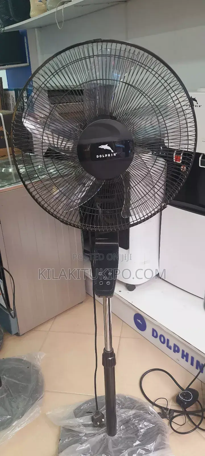 Standing Remote Fan 18 Blade