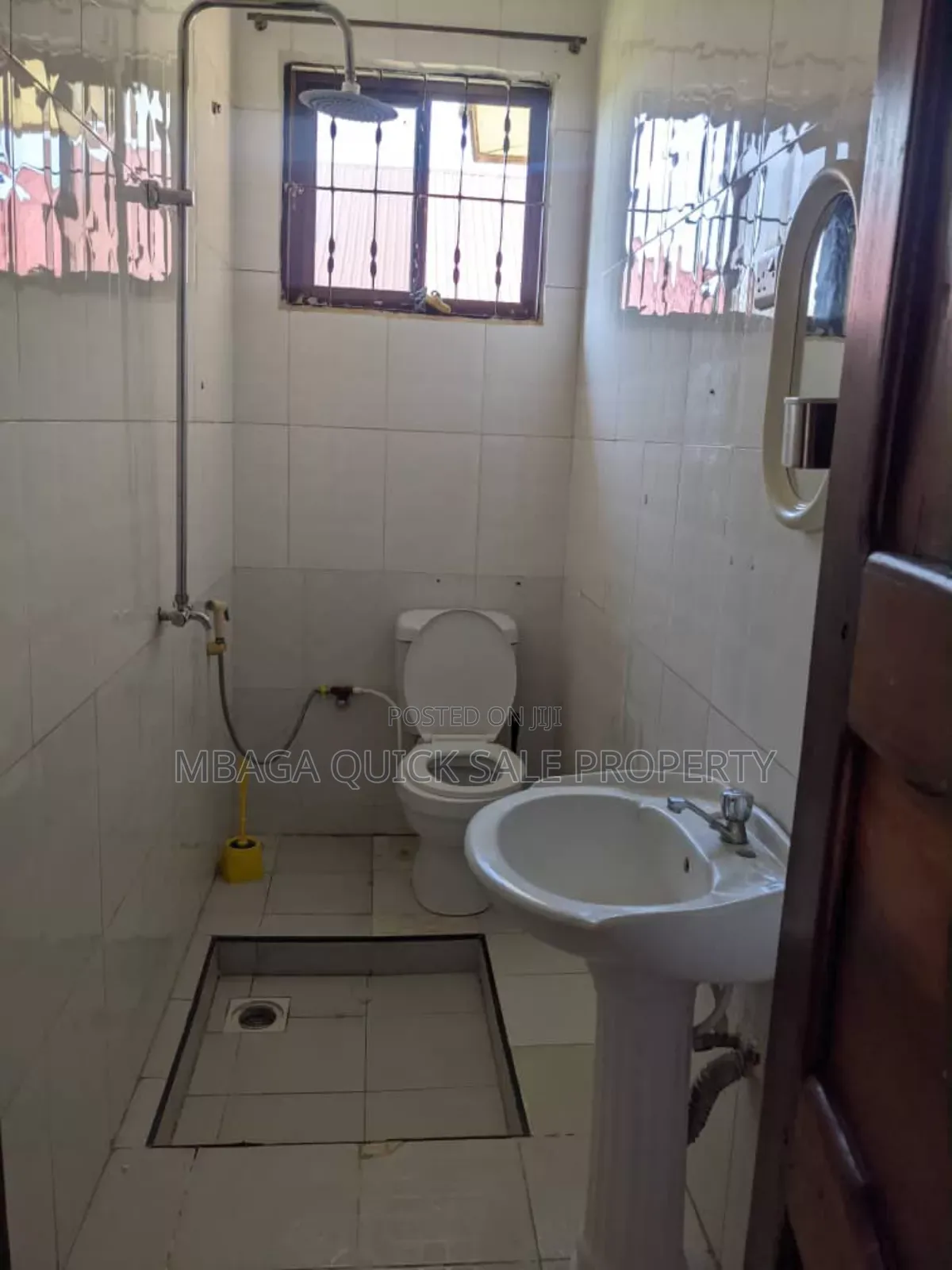3bdrm Apartment in Mbuyuni, Mbezi for rent