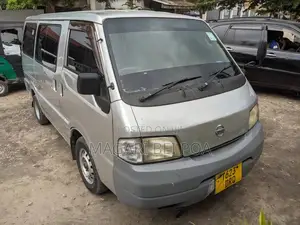 Nissan Vanette 2004 Silver