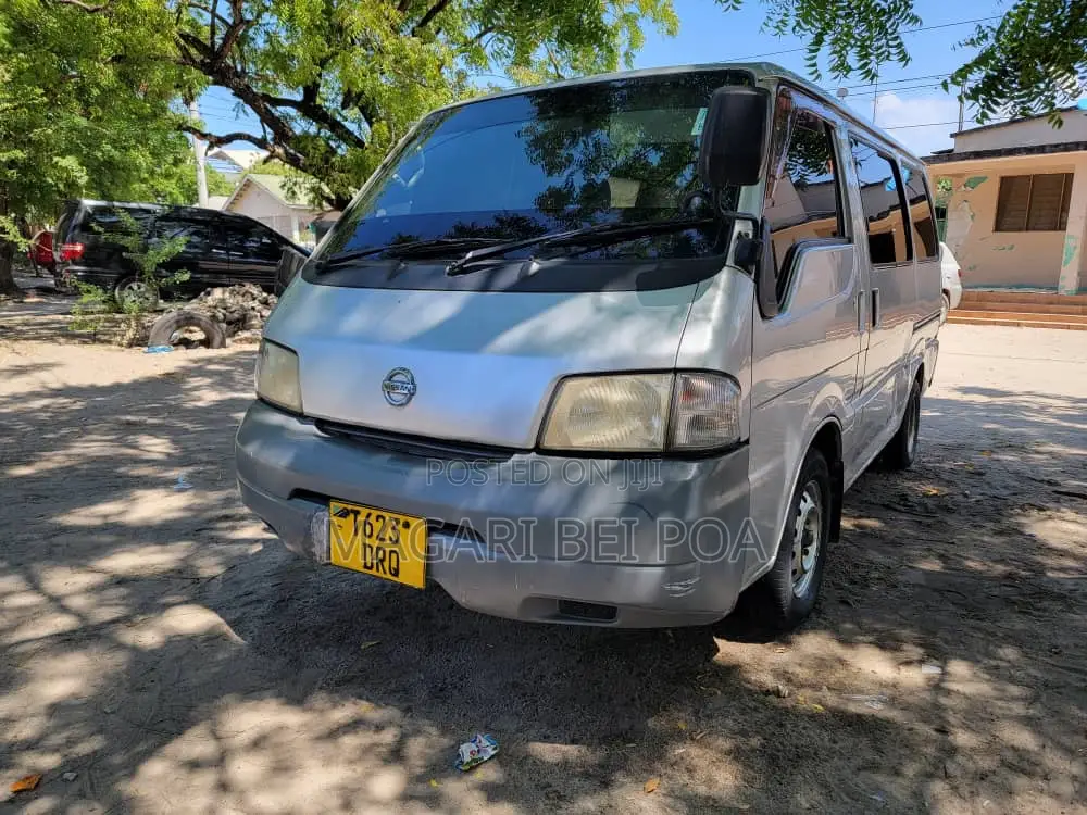 Nissan Vanette 2004 Silver