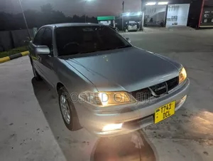 Toyota Carina 2000 Silver