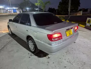 Toyota Carina 2000 Silver