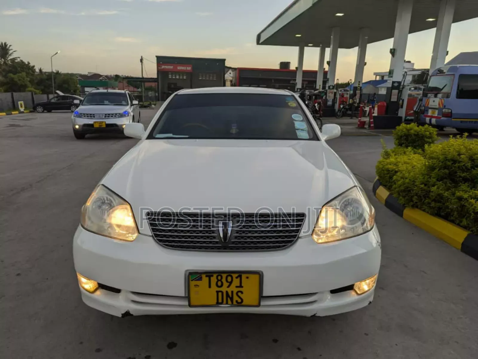 Toyota Mark II 2004 White