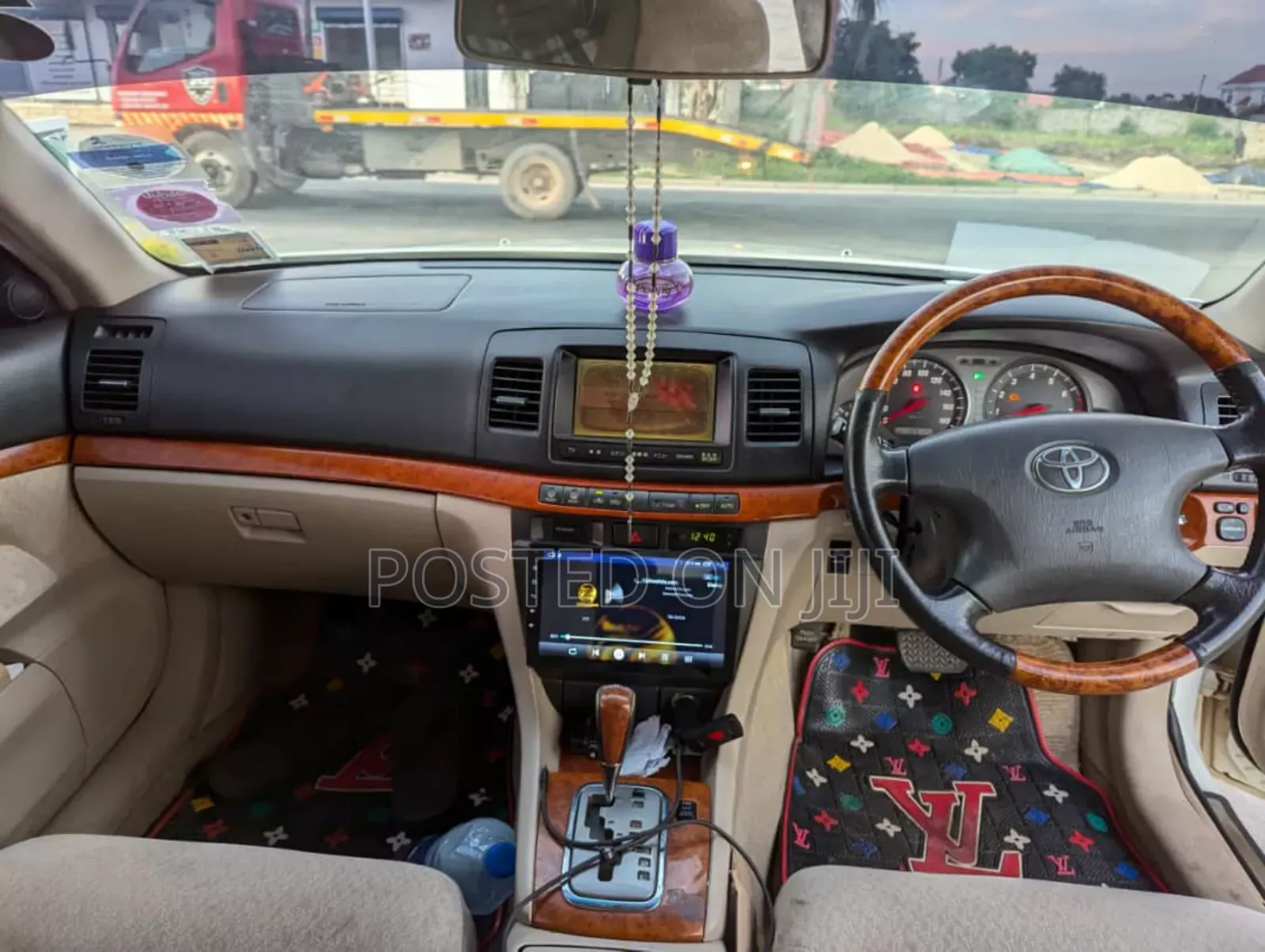 Toyota Mark II 2004 White
