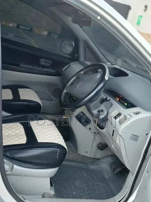 Toyota Nadia 2000 Silver
