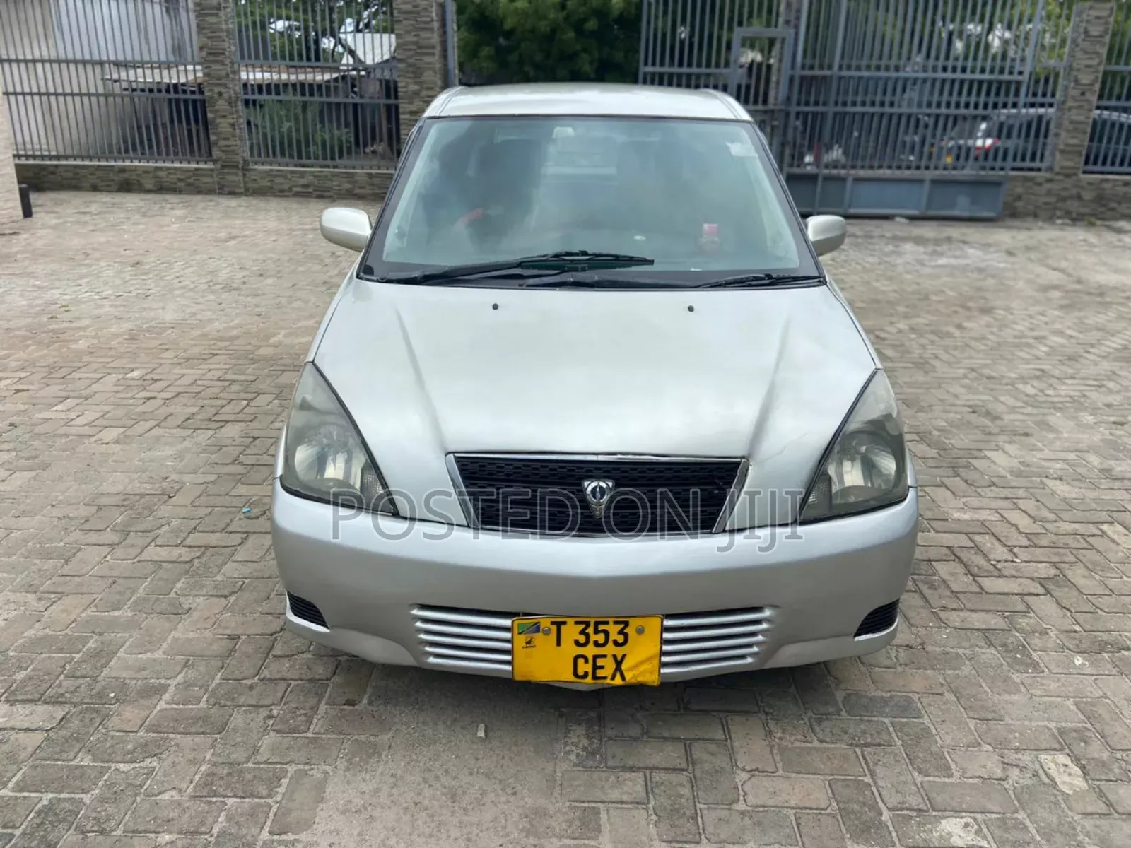 Toyota Opa 2002 Silver