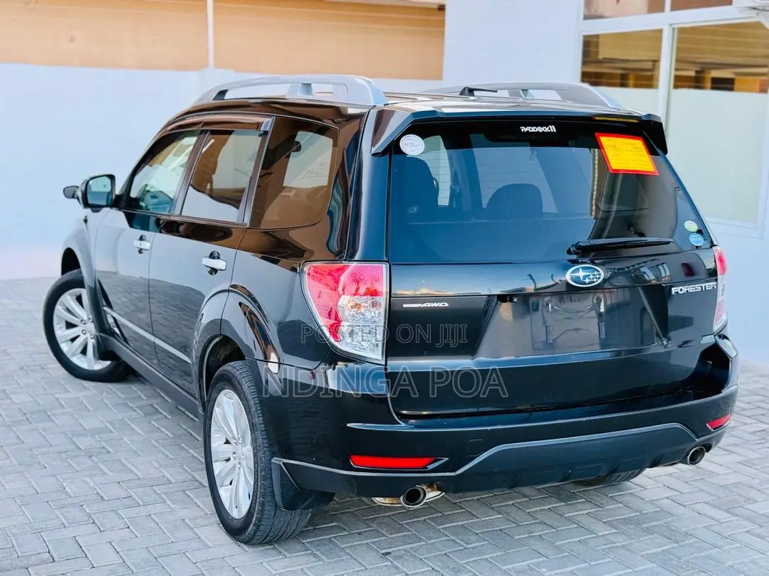 Subaru Forester 2011 Black