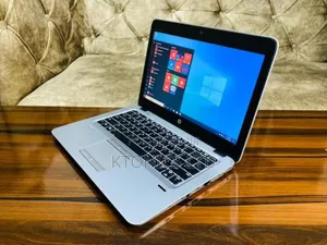 Laptop HP EliteBook 820 G3 8GB Intel Core I5 SSD 256GB