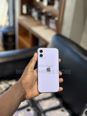 Apple iPhone 11 64 GB Purple