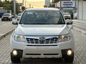 Photo - Subaru Forester 2011 White