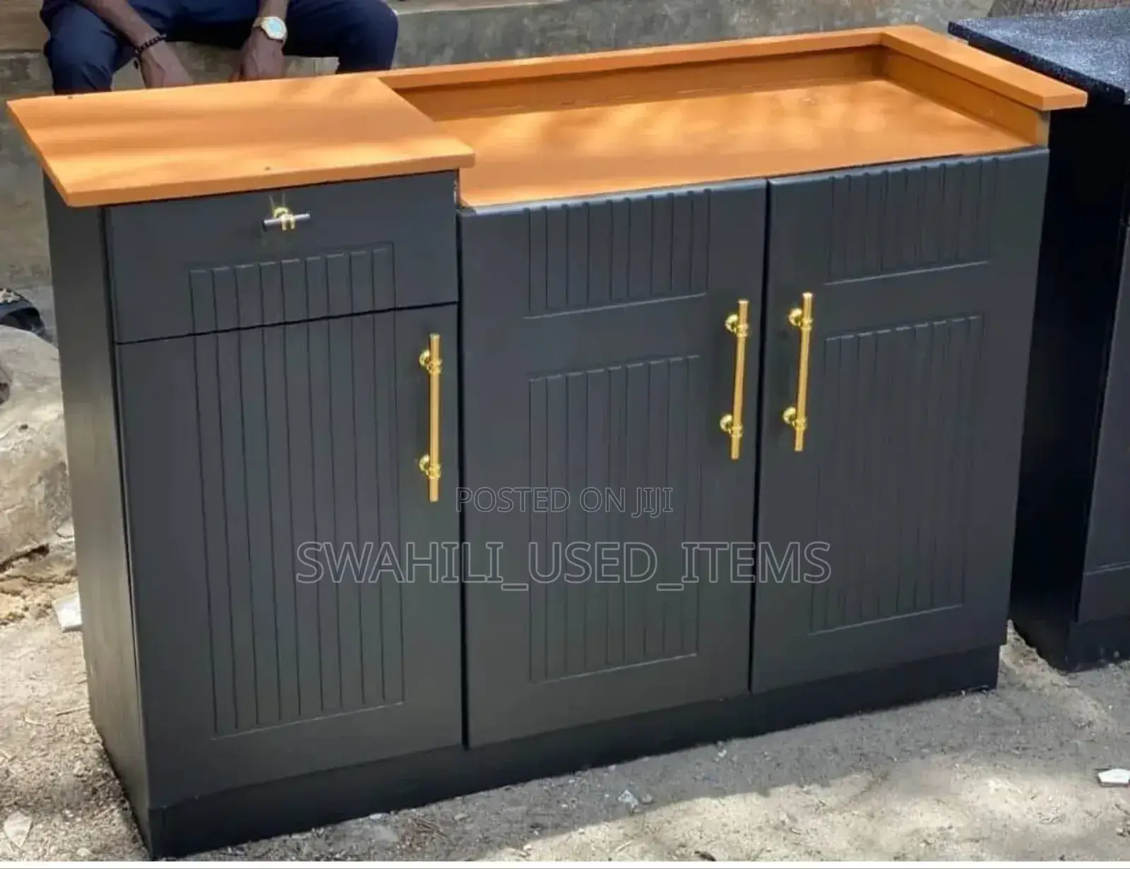 Kitchen Shelfs/Cabinets