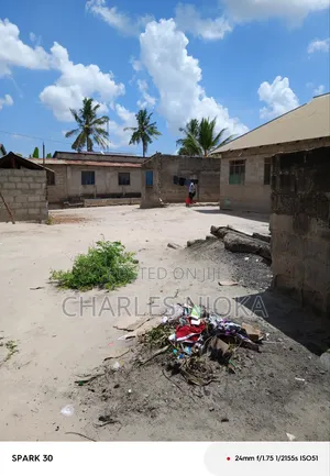 7bdrm Apartment in Tanzania Dare Salaam for sale