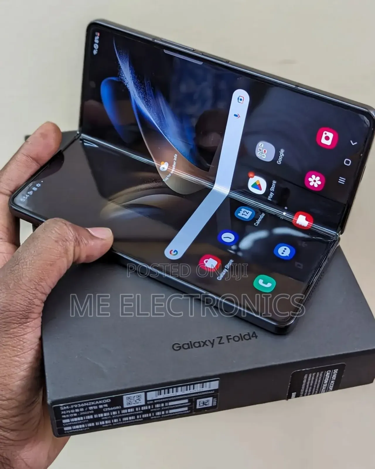 New Samsung Galaxy Z Fold4 256 GB Black