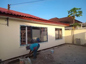 3bdrm House in Mikocheni for rent